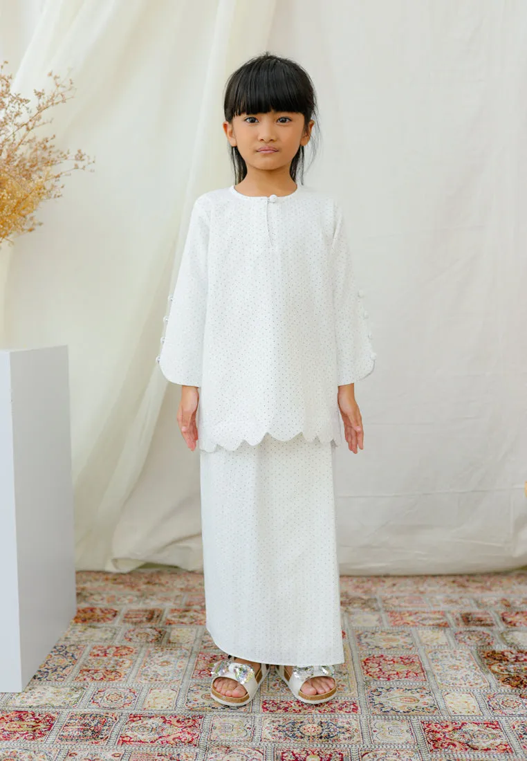 Asoka Girl (White)