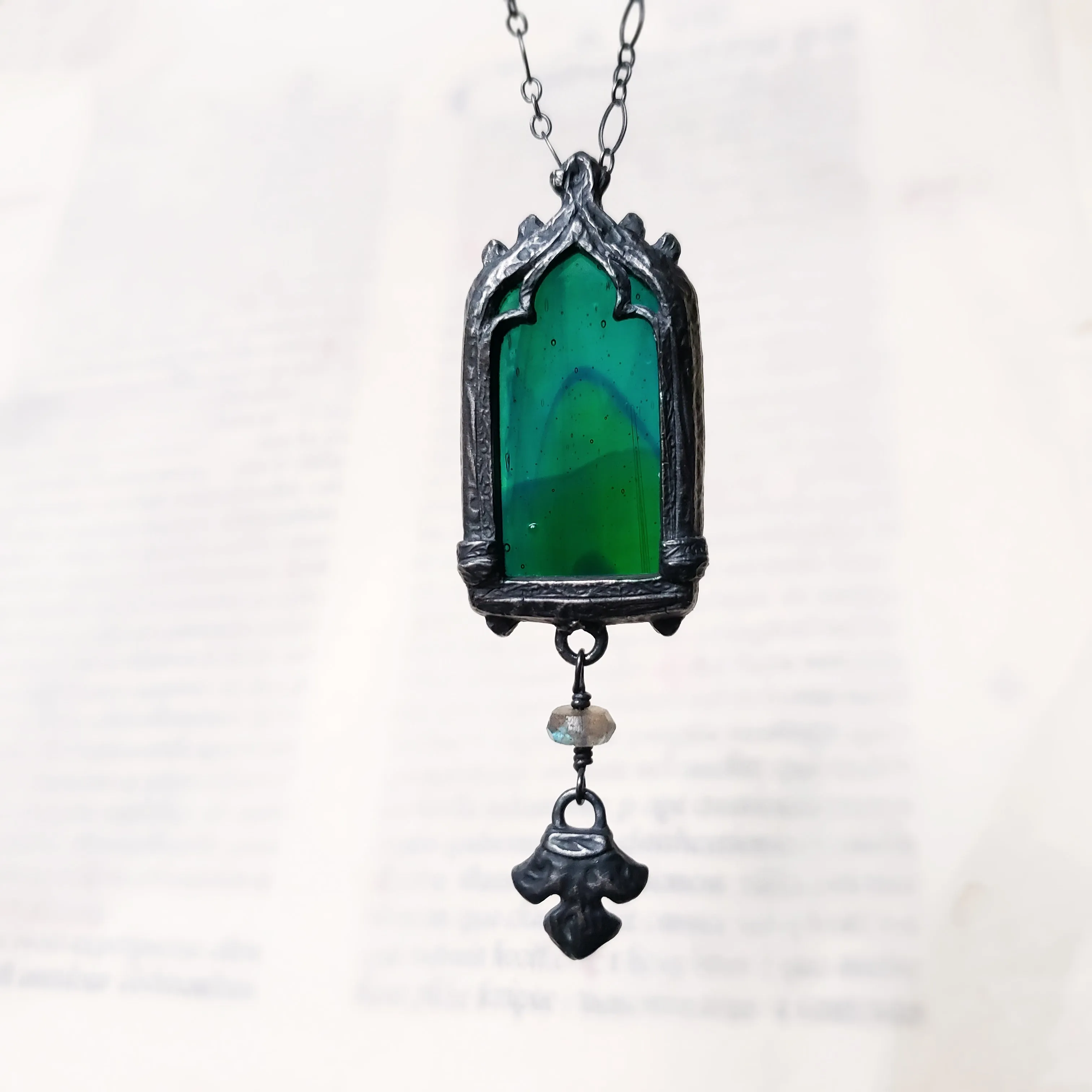 canale grande - venetian gothic window amulet