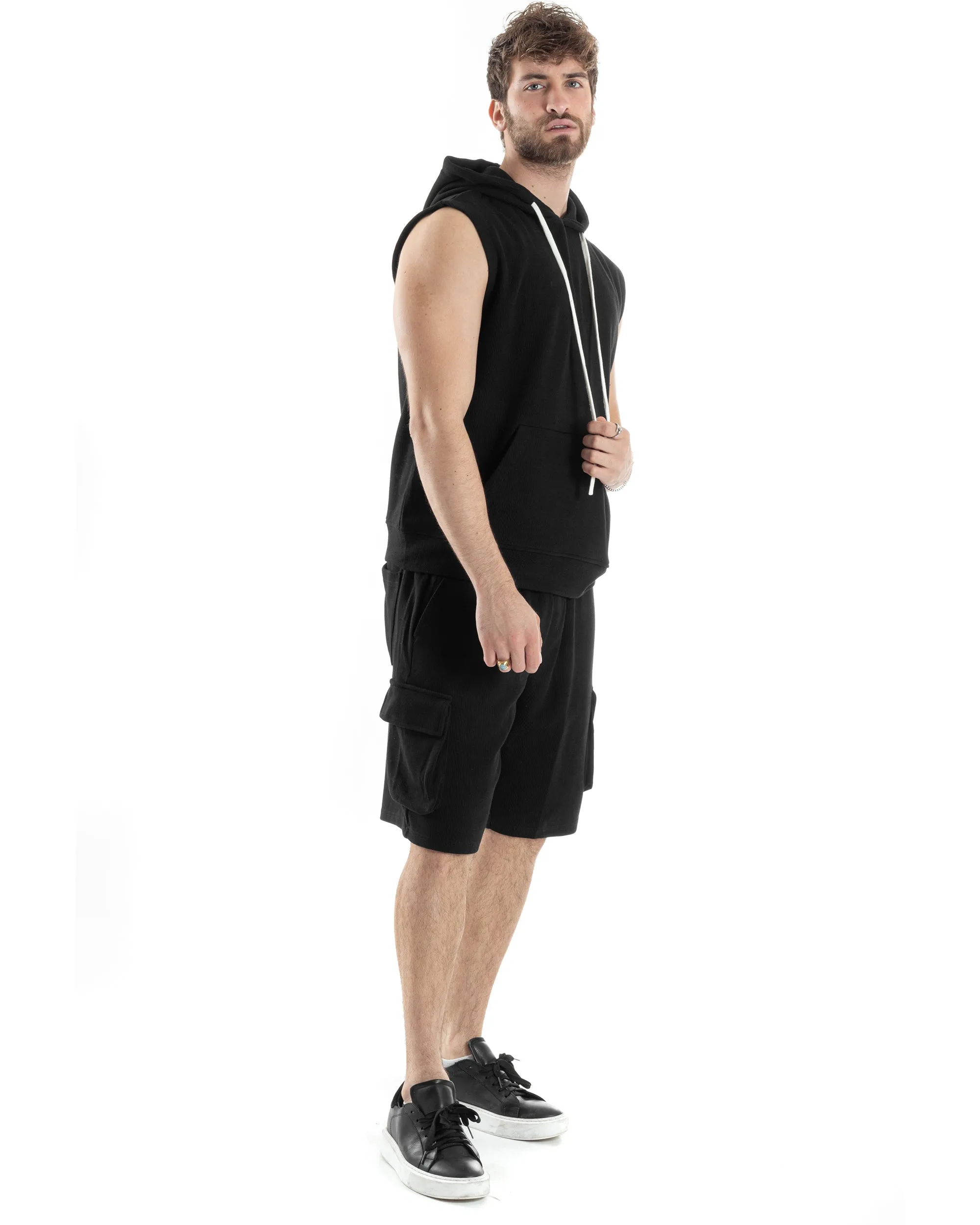 Completo Set Coordinato Uomo Maglia Gilet Con Cappuccio Bermuda Con Tasconi Pantalaccio Cargo Nero GIOSAL-OU2449A