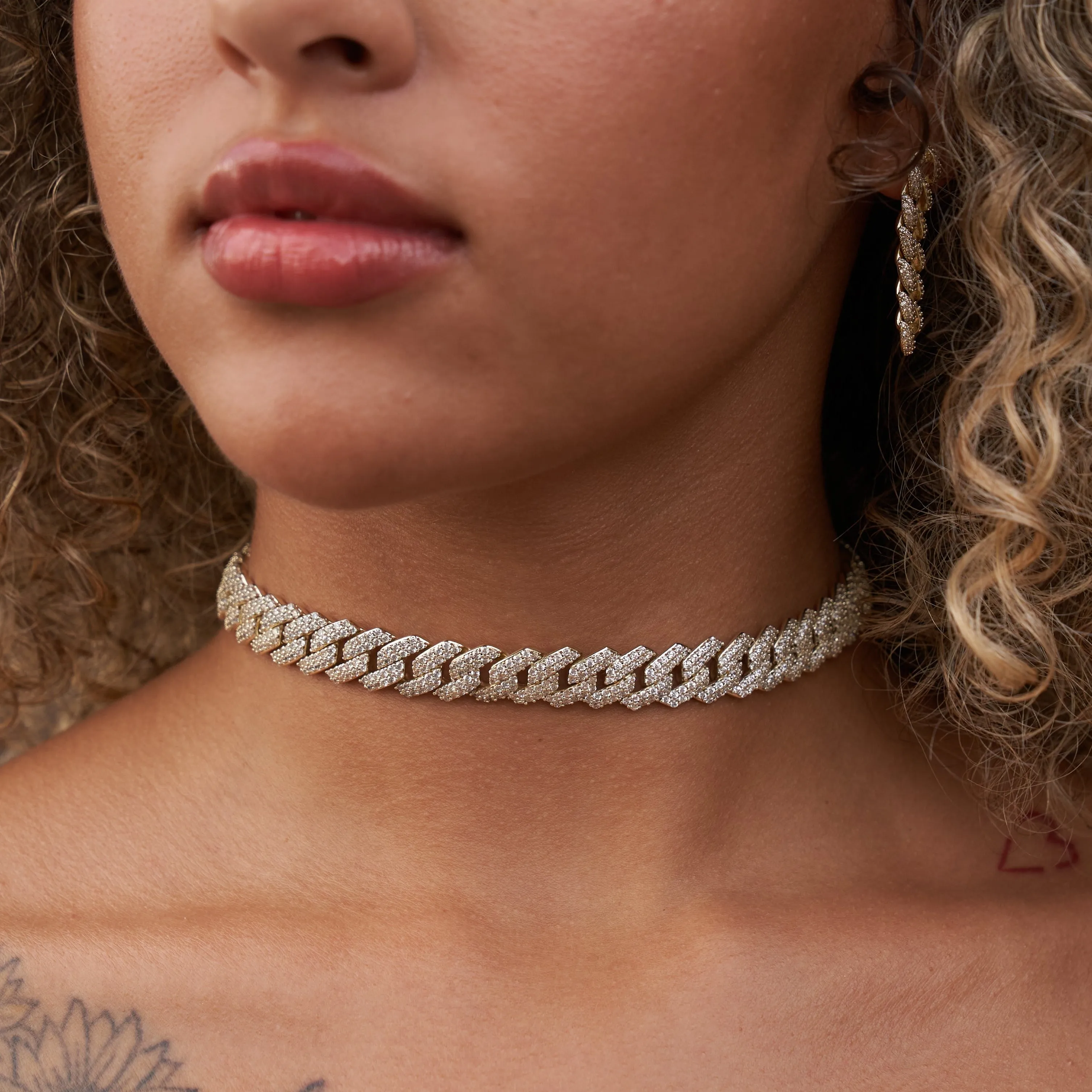 Diamond Cuban Prong Choker in Yellow Gold - 12MM