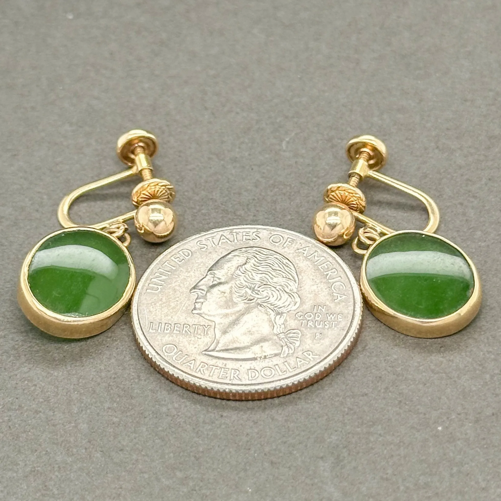 Estate 14K R Gold 2.77ctw Nephrite Screw On Earrings