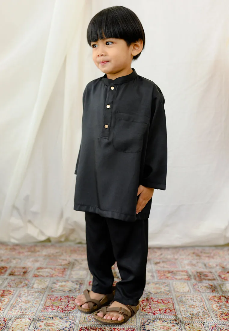 Orked Boy ( Black )