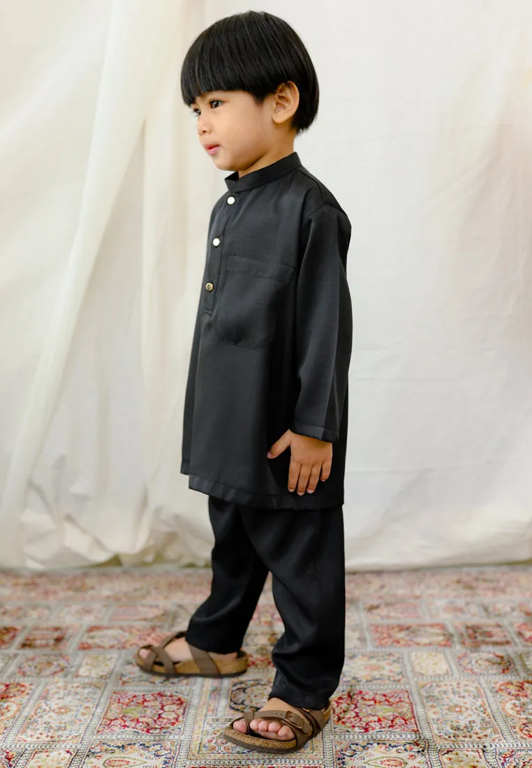 Orked Boy ( Black )